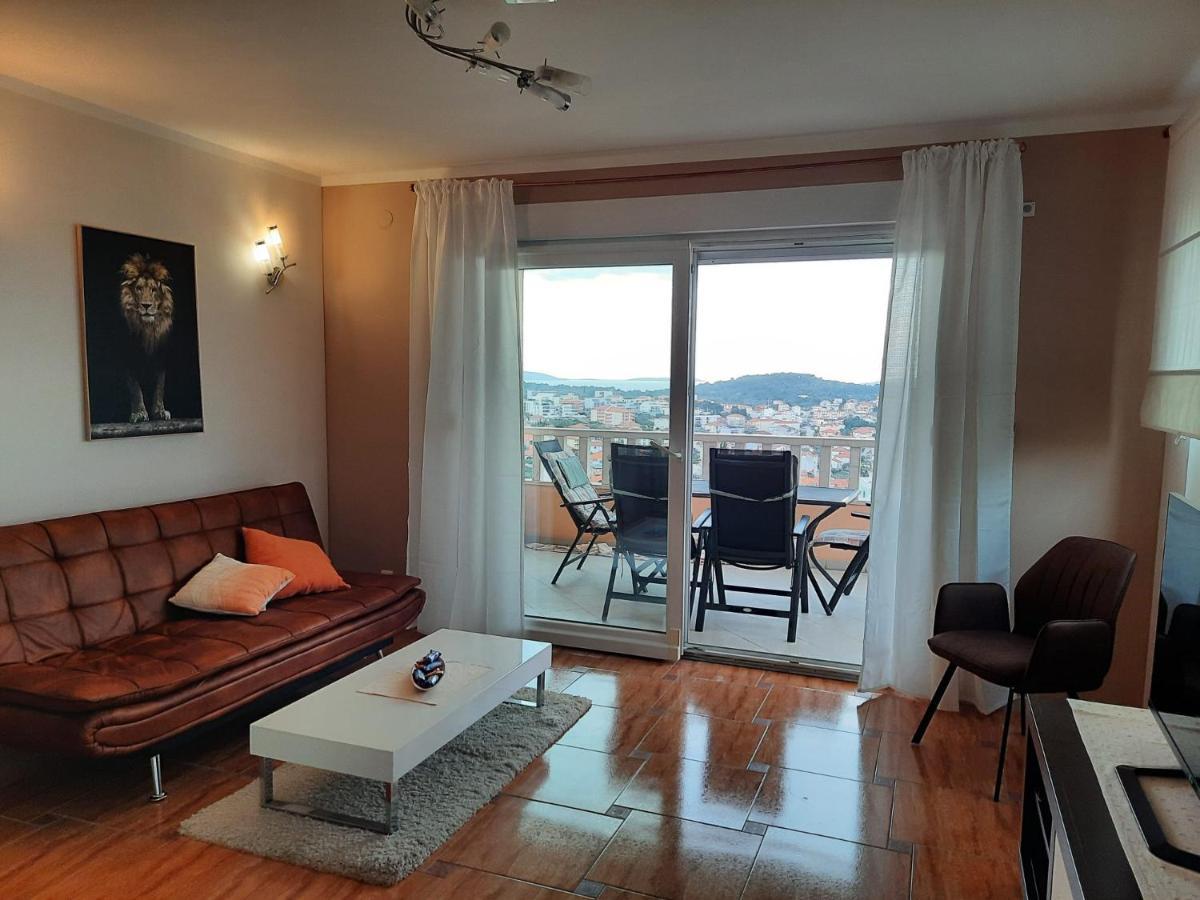 Villa Jelovic Traù Esterno foto