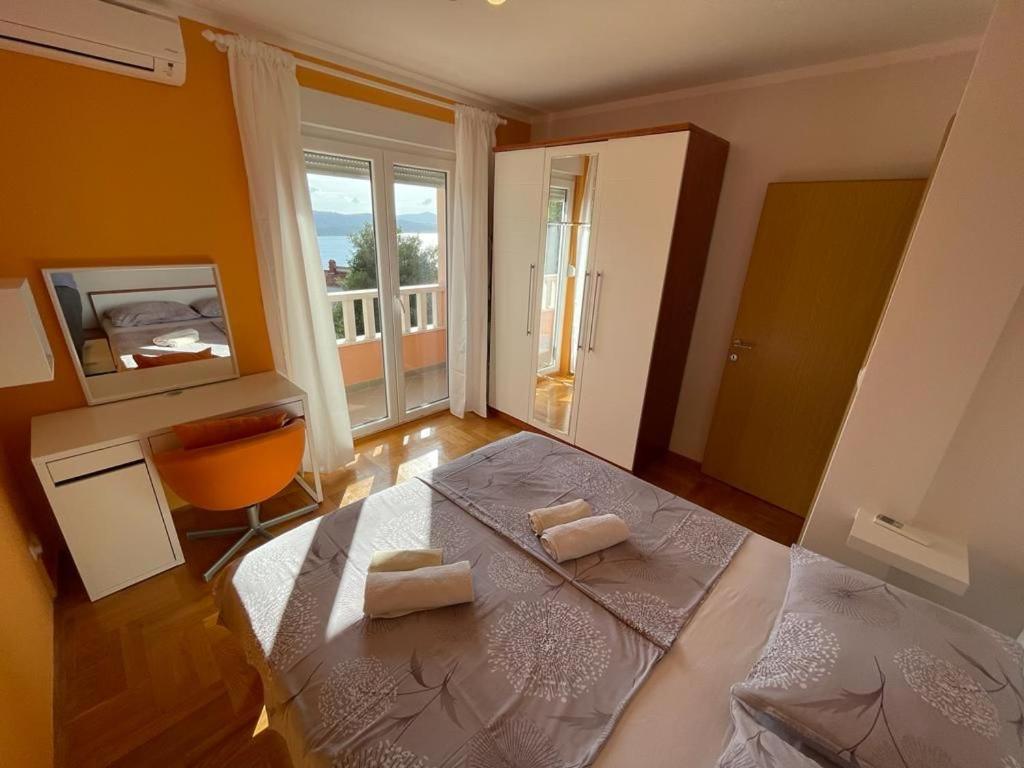 Villa Jelovic Traù Esterno foto