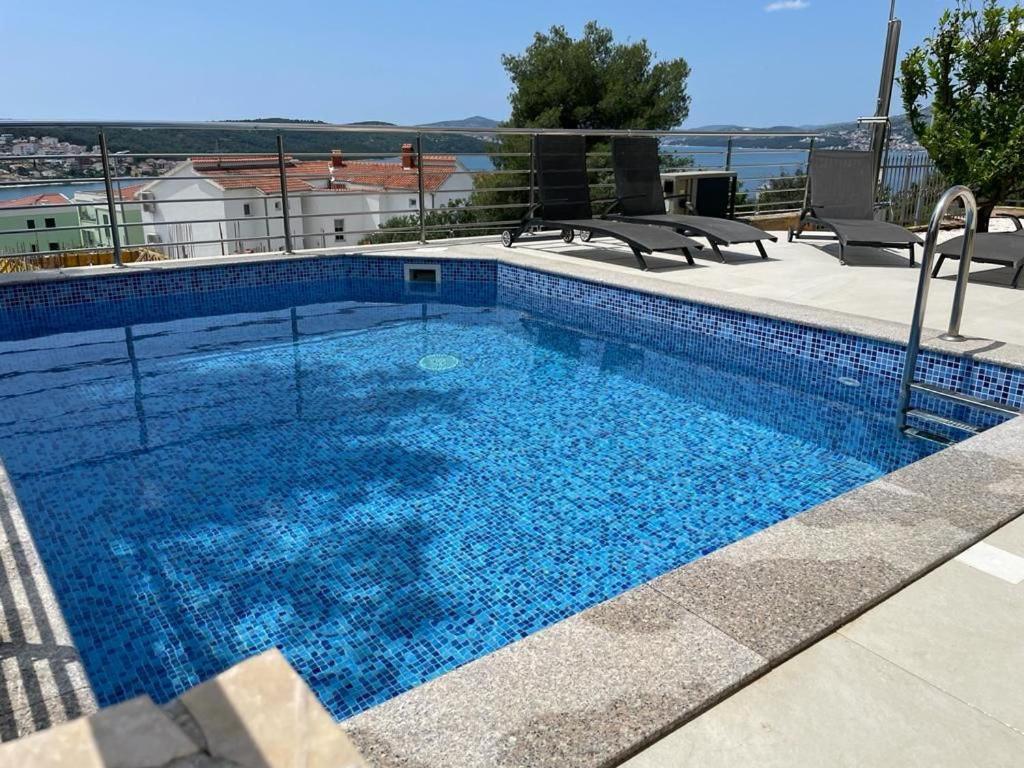 Villa Jelovic Traù Esterno foto