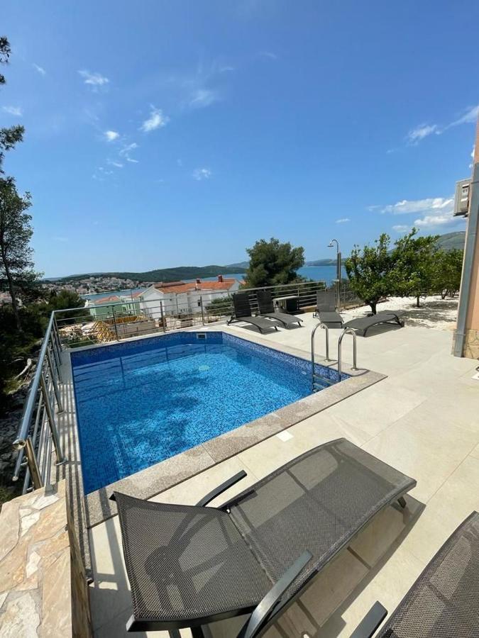 Villa Jelovic Traù Esterno foto