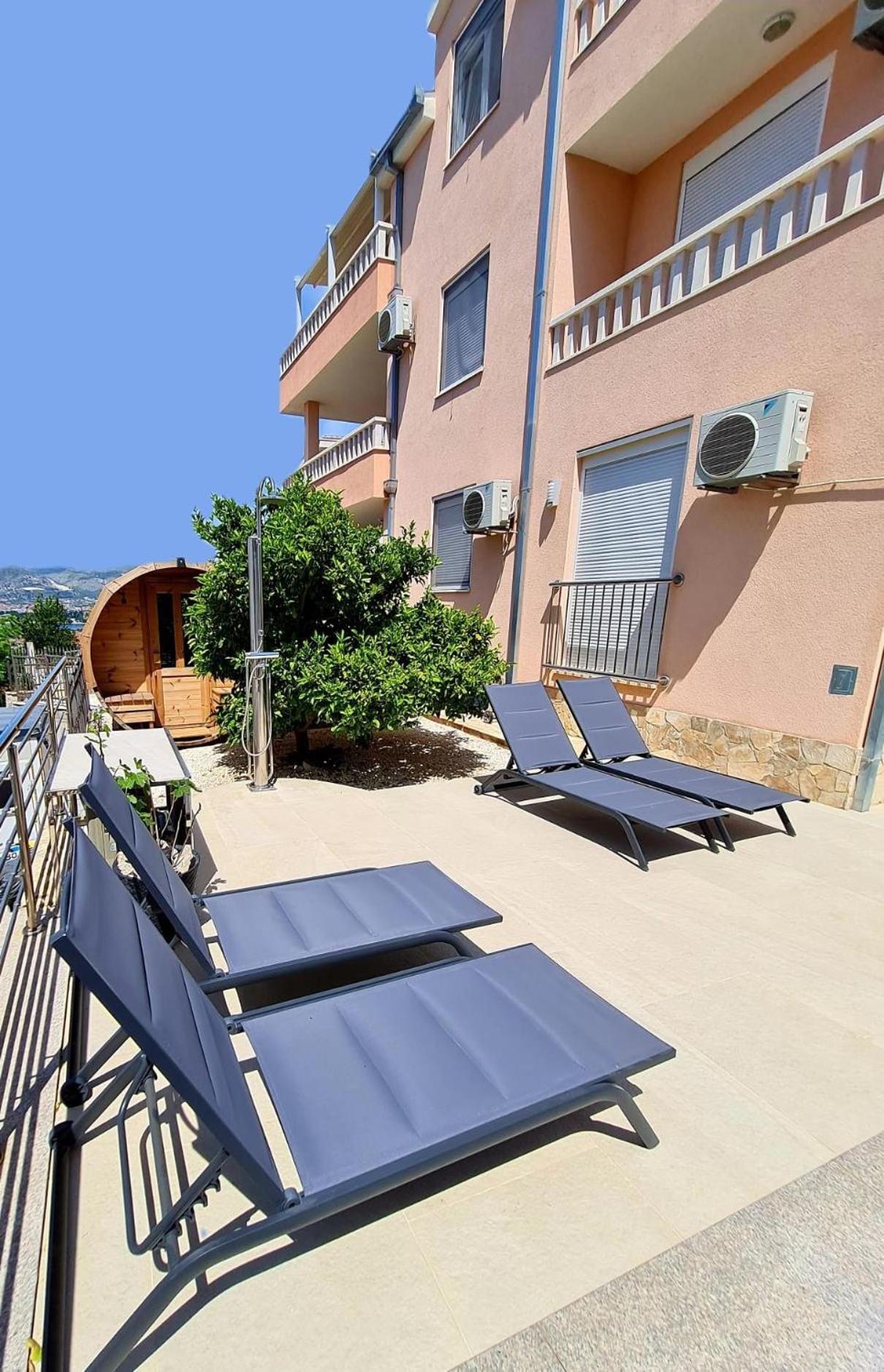 Villa Jelovic Traù Esterno foto